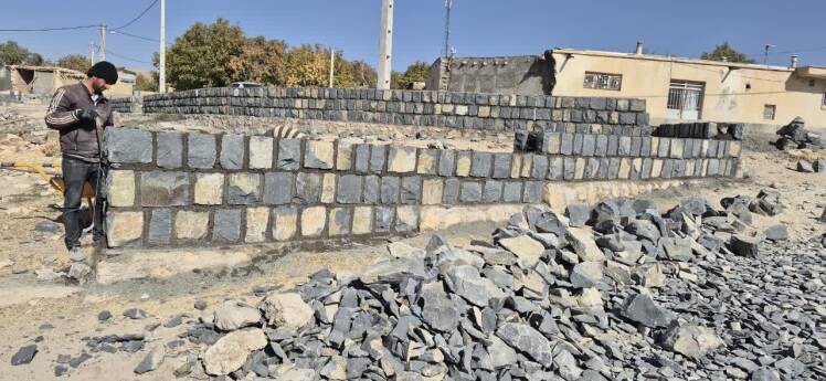 اجرای دیوار بوستان مالیات