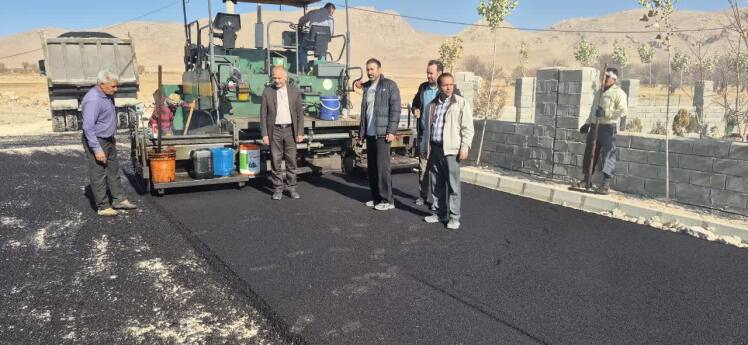 آسفالت ریزی خیابان شهداء شهر کرسف